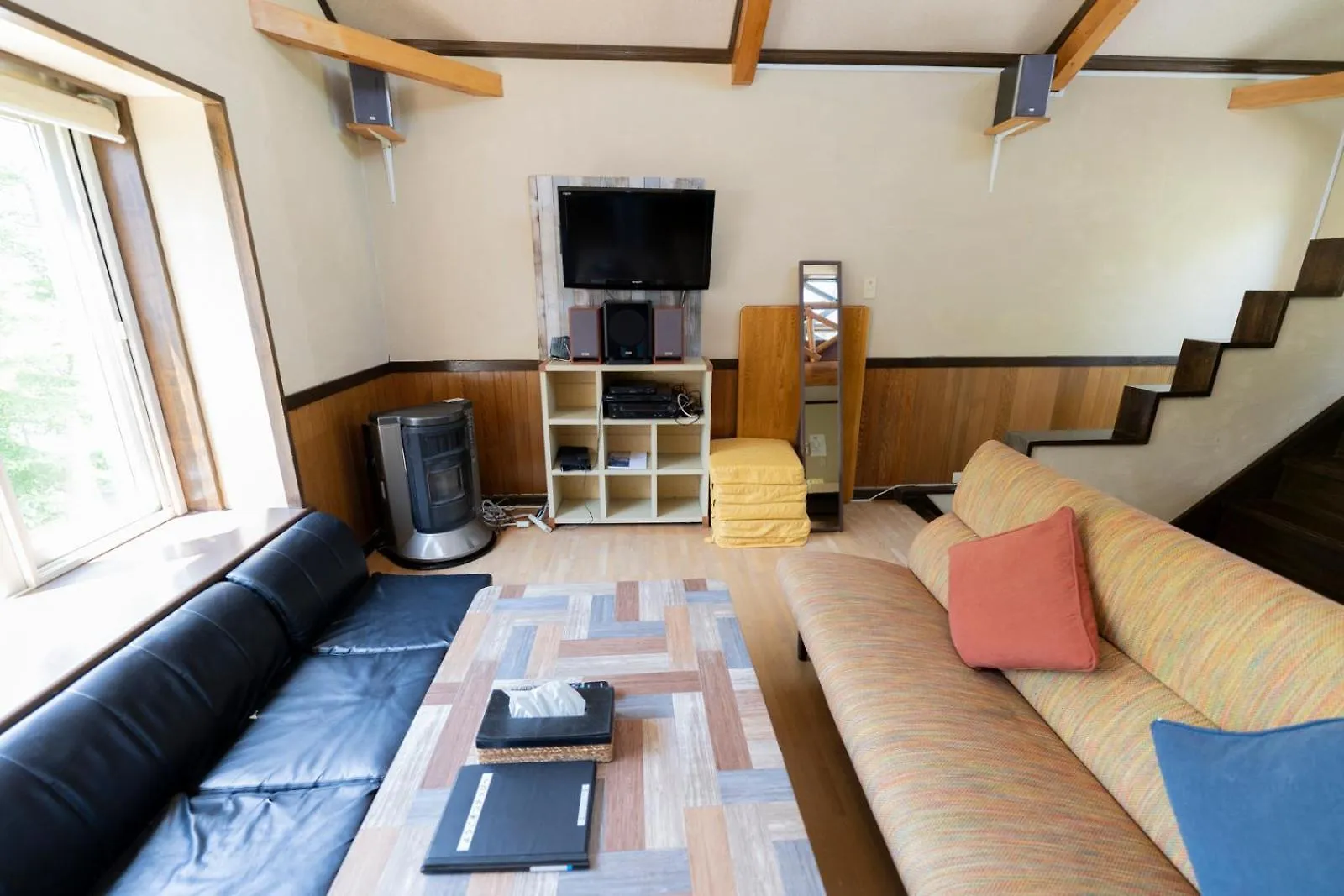 ** Couette-café Country Inn Milky House Niseko Japon