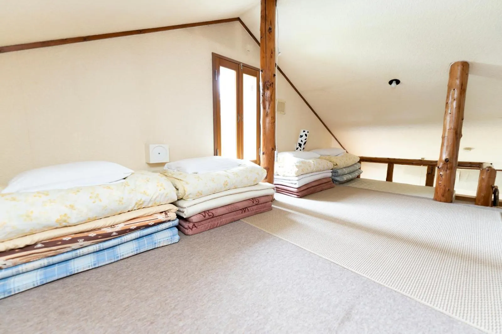 ** Couette-café Country Inn Milky House Niseko Japon