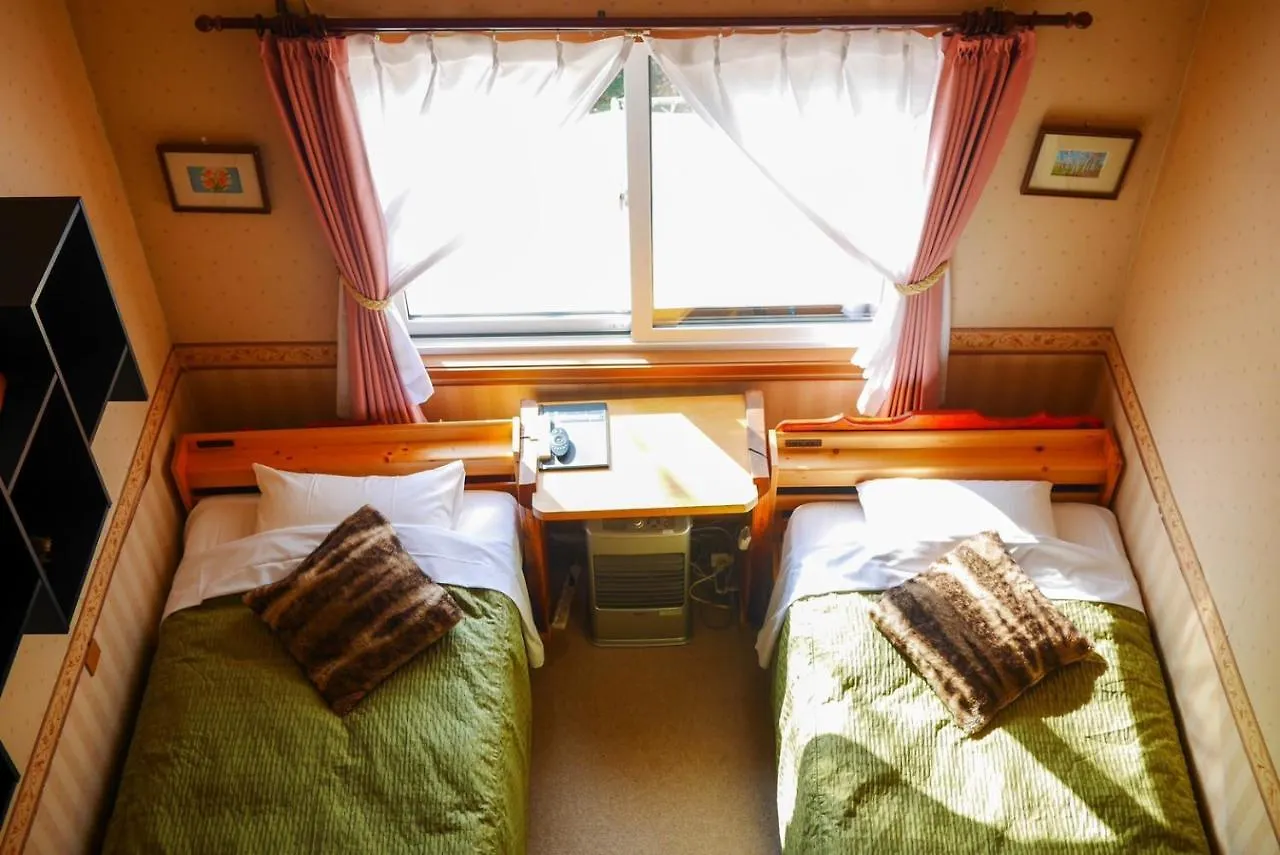Country Inn Milky House Niseko 2*,