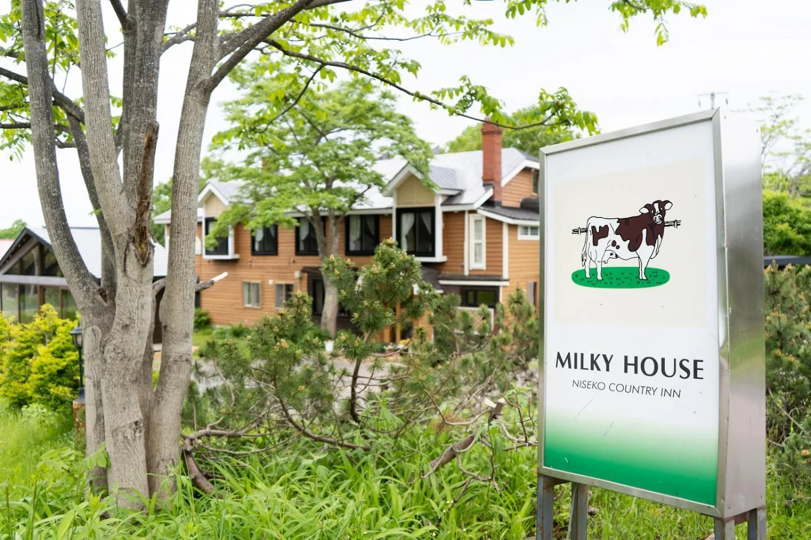 Country Inn Milky House Niseko Bed & Breakfast